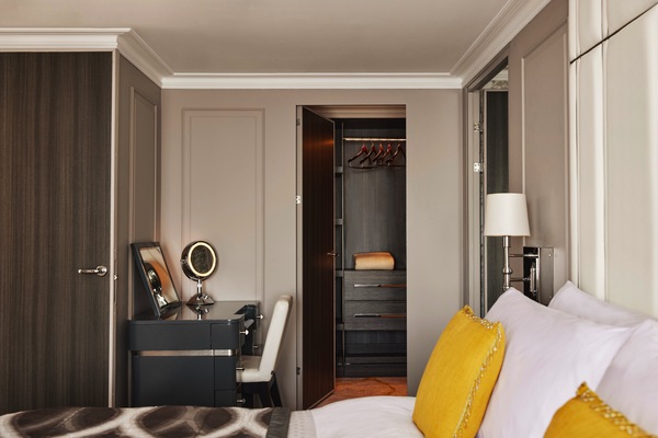 Crystal Cruises, Crystal Serenity Penthouse Suite Wardrobe.jpg